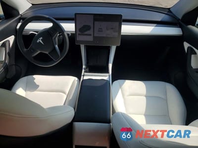 Zdjęcie 8 z 13 samochodu: 2021 TESLA MODEL Y VIN:5YJYGDEE1MF083049 - miniatura