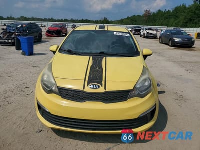 Piąte zdjęcie samochodu w środku: 2016 KIA RIO LX VIN:KNADM4A30G6685935 - miniatura
