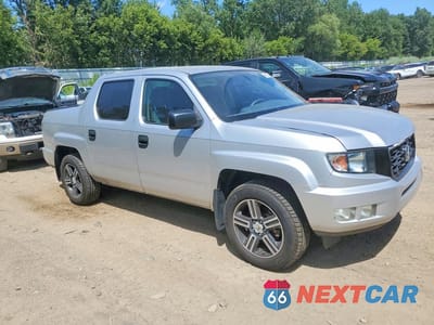 Czwarte zdjęcie samochodu z boku: 2013 HONDA RIDGELINE SPORT VIN:5FPYK1F78DB011124 - miniatura