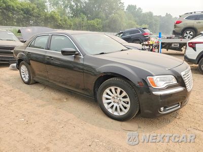 Czwarte zdjęcie samochodu z boku: 2014 CHRYSLER 300 VIN:2C3CCAAG8EH283194 - miniatura