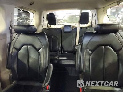 Zdjęcie 10 z 13 samochodu: 2019 CHRYSLER PACIFICA TOURING L VIN:2C4RC1BG3KR685392 - miniatura