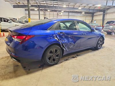 Trzecie zdjęcie samochodu z tyłu: 2021 HYUNDAI ELANTRA SEL VIN:5NPLS4AG3MH021069 - miniatura