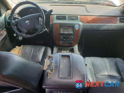 Zdjęcie 8 z 13 samochodu: 2008 CHEVROLET TAHOE K1500 VIN:1GNFK13008R170007 - miniatura