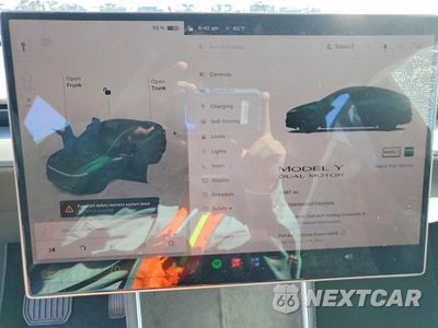 Zdjęcie 9 z 12 samochodu: 2026 TESLA MODEL Y VIN:7SAYGDEE2TF640519 - miniatura