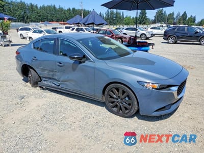 Czwarte zdjęcie samochodu z boku: 2023 MAZDA 3 PREFERRED VIN:3MZBPACMXPM377867 - miniatura