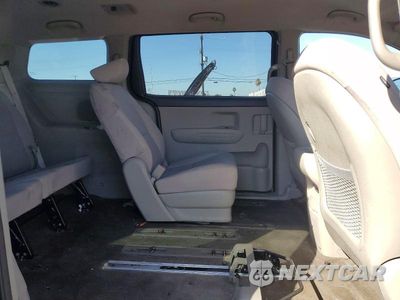 Zdjęcie 11 z 13 samochodu: 2017 KIA SEDONA LX VIN:KNDMB5C11H6232189 - miniatura
