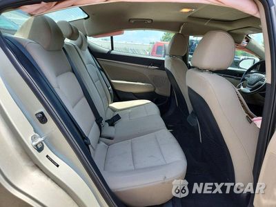 Zdjęcie 10 z 13 samochodu: 2017 HYUNDAI ELANTRA VALUE EDITION VIN:5NPD84LF0HH202885 - miniatura