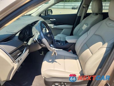 Zdjęcie 7 z 13 samochodu: 2023 CADILLAC XT4 PREMIUM LUXURY VIN:1GYFZDR4XPF143567 - miniatura