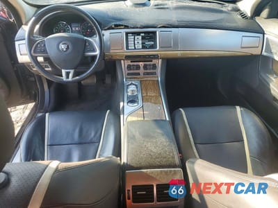 Zdjęcie 8 z 13 samochodu: 2015 JAGUAR XF SUPERCHARGED VIN:SAJWA0HP2FMU46906 - miniatura