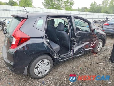 Trzecie zdjęcie samochodu z tyłu: 2020 HONDA FIT LX VIN:3HGGK5H4XLM704724 - miniatura