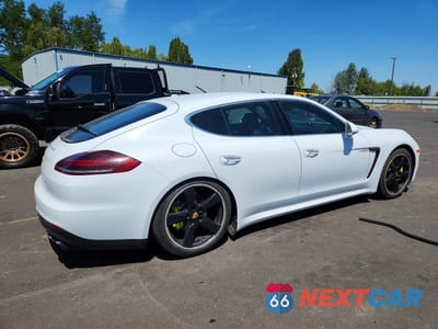 Trzecie zdjęcie samochodu z tyłu: 2016 PORSCHE PANAMERA SE HYBRID VIN:WP0AD2A75GL041314 - miniatura