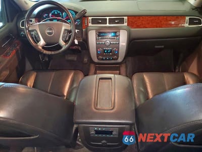 Zdjęcie 8 z 13 samochodu: 2014 GMC YUKON SLT VIN:1GKS2CE02ER223516 - miniatura