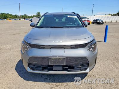 Piąte zdjęcie samochodu w środku: 2023 KIA NIRO WIND VIN:KNDCR3L19P5029633 - miniatura