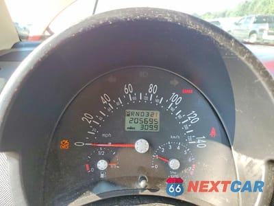 Zdjęcie 9 z 12 samochodu: 2003 VOLKSWAGEN NEW BEETLE GLS VIN:3VWCK21C33M414268 - miniatura