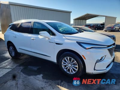 Czwarte zdjęcie samochodu z boku: 2022 BUICK ENCLAVE PREMIUM VIN:5GAEVBKW4NJ162141 - miniatura