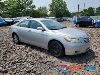 Czwarte zdjęcie samochodu z boku: 2007 TOYOTA CAMRY CE VIN:4T1BE46K27U710879 - miniatura