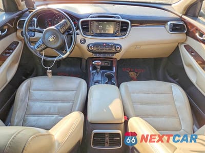 Zdjęcie 8 z 13 samochodu: 2017 KIA SORENTO EX VIN:5XYPHDA11HG253646 - miniatura