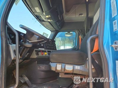 Zdjęcie 7 z 14 samochodu: 2020 FREIGHTLINER CASCADIA 126 SEMI TRUCK VIN:3AKJHHDR9LSLS2706 - miniatura