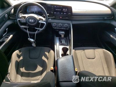 Zdjęcie 8 z 12 samochodu: 2025 HYUNDAI ELANTRA SEL SPORT VIN:KMHLM4DG8SU901429 - miniatura