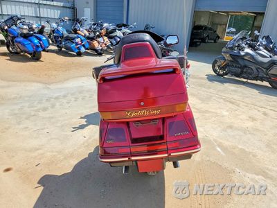 Czwarte zdjęcie samochodu z boku: 1996 HONDA GL1500 SE12 VIN:1HFSC2234TA803997 - miniatura