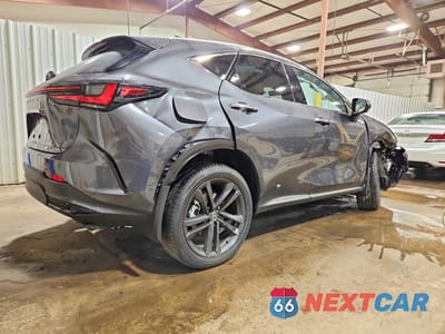 Trzecie zdjęcie samochodu z tyłu: 2025 LEXUS NX 450H+ BASE VIN:JTJHKCFZXS2058660 - miniatura