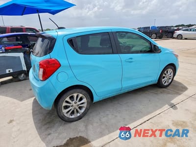 Trzecie zdjęcie samochodu z tyłu: 2021 CHEVROLET SPARK 1LT VIN:KL8CD6SA4MC227215 - miniatura