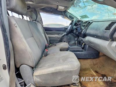 Zdjęcie 7 z 11 samochodu: 2013 TOYOTA TACOMA BASE VIN:5TFNX4CN5DX019267 - miniatura