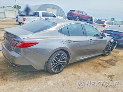 Trzecie zdjęcie samochodu z tyłu: 2026 TOYOTA CAMRY XLE VIN:4T1DAACK1TU695535 - miniatura