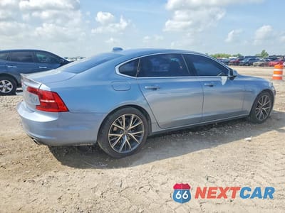 Trzecie zdjęcie samochodu z tyłu: 2018 VOLVO S90 T5 MOMENTUM VIN:LVY982AK4JP007224 - miniatura