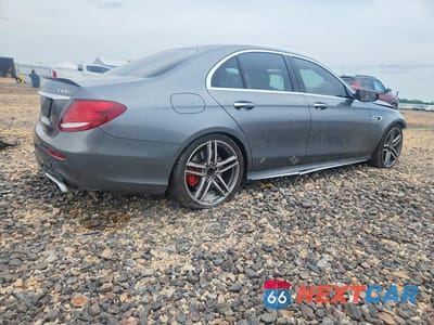 Trzecie zdjęcie samochodu z tyłu: 2018 MERCEDES-BENZ E 63 AMG-S VIN:WDDZF8KB2JA247489 - miniatura