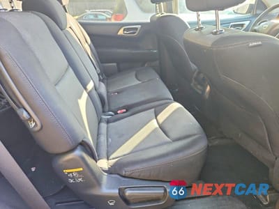Zdjęcie 11 z 13 samochodu: 2017 NISSAN PATHFINDER SV VIN:5N1DR2MN6HC902957 - miniatura