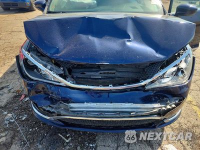 Zdjęcie 11 z 12 samochodu: 2017 CHRYSLER PACIFICA TOURING L VIN:2C4RC1BG1HR734369 - miniatura