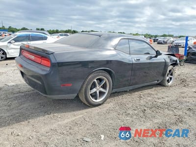 Trzecie zdjęcie samochodu z tyłu: 2010 DODGE CHALLENGER SE VIN:2B3CJ4DV0AH265376 - miniatura