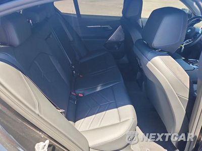 Zdjęcie 10 z 12 samochodu: 2026 BMW 530 I VIN:WBA43FJ04TCW12387 - miniatura