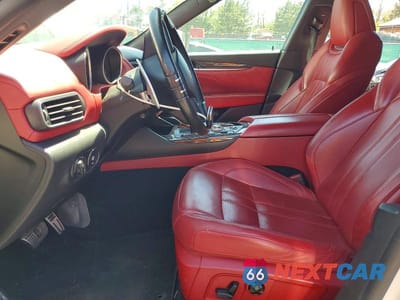 Zdjęcie 7 z 12 samochodu: 2019 MASERATI LEVANTE S SPORT VIN:ZN661YUS8KX316658 - miniatura