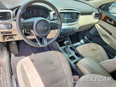 Zdjęcie 8 z 13 samochodu: 2016 KIA SORENTO LX V6 VIN:5XYPGDA59GG061976 - miniatura