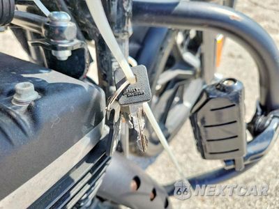 Zdjęcie 8 z 9 samochodu: 2016 HARLEY-DAVIDSON XLH883 VIN:1HD4LE215GC427936 - miniatura