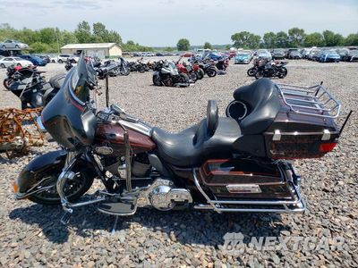Trzecie zdjęcie samochodu z tyłu: 2011 HARLEY-DAVIDSON FLHTCU VIN:1HD1FC416BB623300 - miniatura