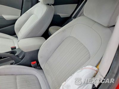 Zdjęcie 10 z 13 samochodu: 2022 HYUNDAI KONA SEL VIN:KM8K6CAB2NU779311 - miniatura
