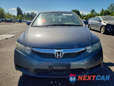 Piąte zdjęcie samochodu w środku: 2011 HONDA CIVIC LX VIN:19XFA1F58BE021348 - miniatura