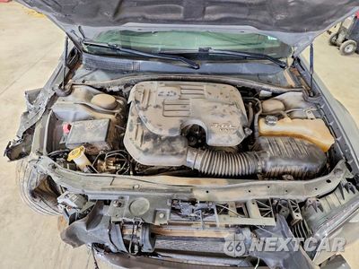 Zdjęcie 11 z 12 samochodu: 2019 CHRYSLER 300 S VIN:2C3CCABG8KH639122 - miniatura