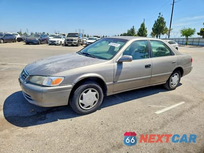2000 TOYOTA CAMRY CE 4T1BG22K5YU001191 - główne zdjęcie licytacji z USA - miniatura