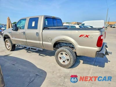 Drugie zdjęcie samochodu z przodu: 2005 FORD F250 SUPER DUTY VIN:1FTSW21P35EB23512 - miniatura
