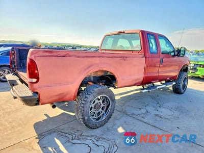Trzecie zdjęcie samochodu z tyłu: 2000 FORD F250 SUPER DUTY VIN:1FTNX21S6YEC84441 - miniatura