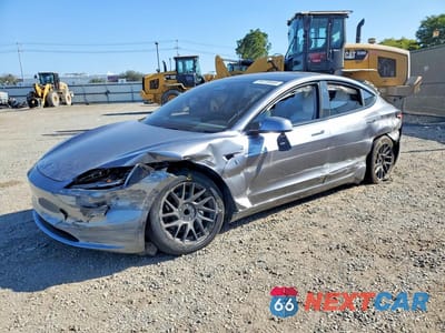 2025 TESLA MODEL 3 5YJ3E1EAXSF064931 - główne zdjęcie licytacji z USA - miniatura
