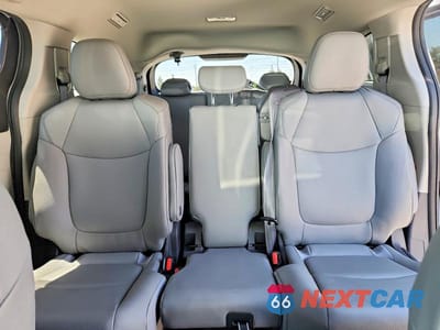 Zdjęcie 10 z 13 samochodu: 2022 TOYOTA SIENNA XLE VIN:5TDJRKEC5NS095619 - miniatura