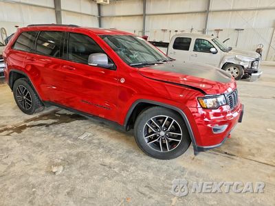 Czwarte zdjęcie samochodu z boku: 2017 JEEP GRAND CHEROKEE TRAILHAWK VIN:1C4RJFLG5HC947349 - miniatura