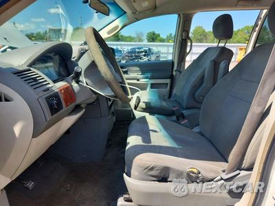 Zdjęcie 7 z 13 samochodu: 2008 CHRYSLER TOWN & COUNTRY LX VIN:2A8HR44H58R620627 - miniatura