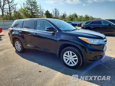 Czwarte zdjęcie samochodu z boku: 2015 TOYOTA HIGHLANDER LE VIN:5TDBKRFH8FS203521 - miniatura