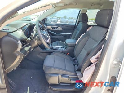 Zdjęcie 7 z 13 samochodu: 2021 CHEVROLET TRAVERSE LS VIN:1GNERFKW9MJ188279 - miniatura